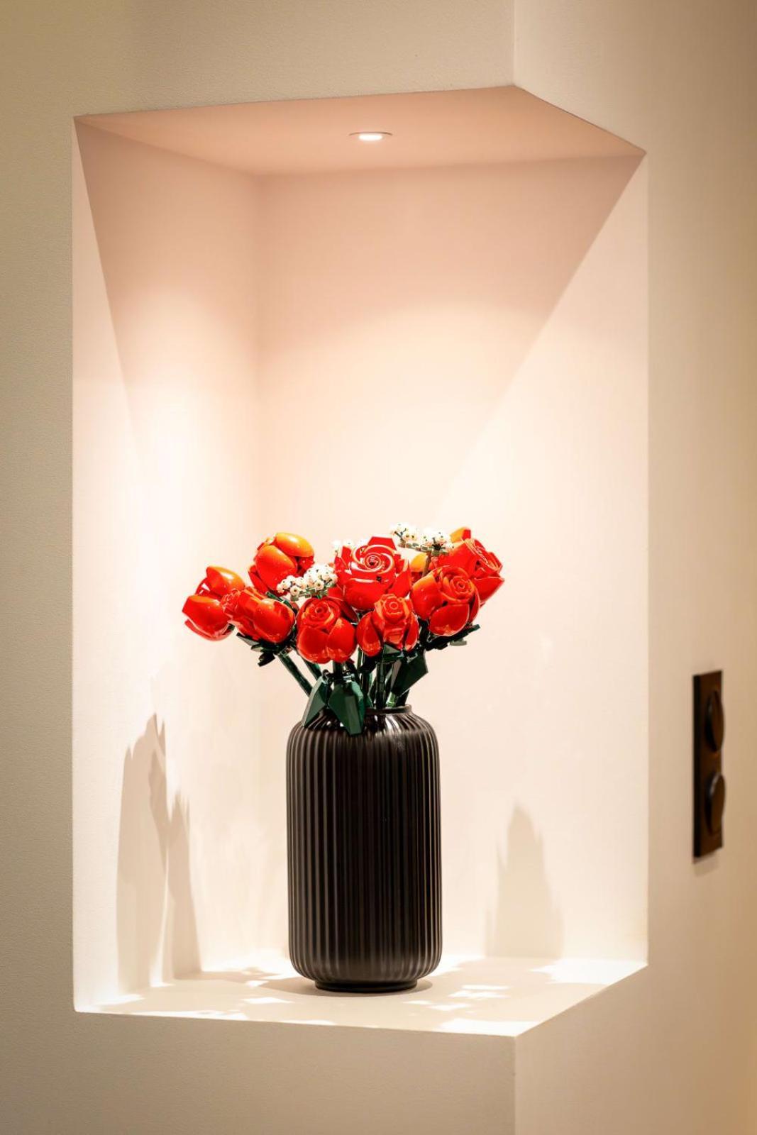 Grand-CouronneRose Ecrin De Charme Avec Parking Terrasse Privee Et Jardin Partageアパートメント エクステリア 写真