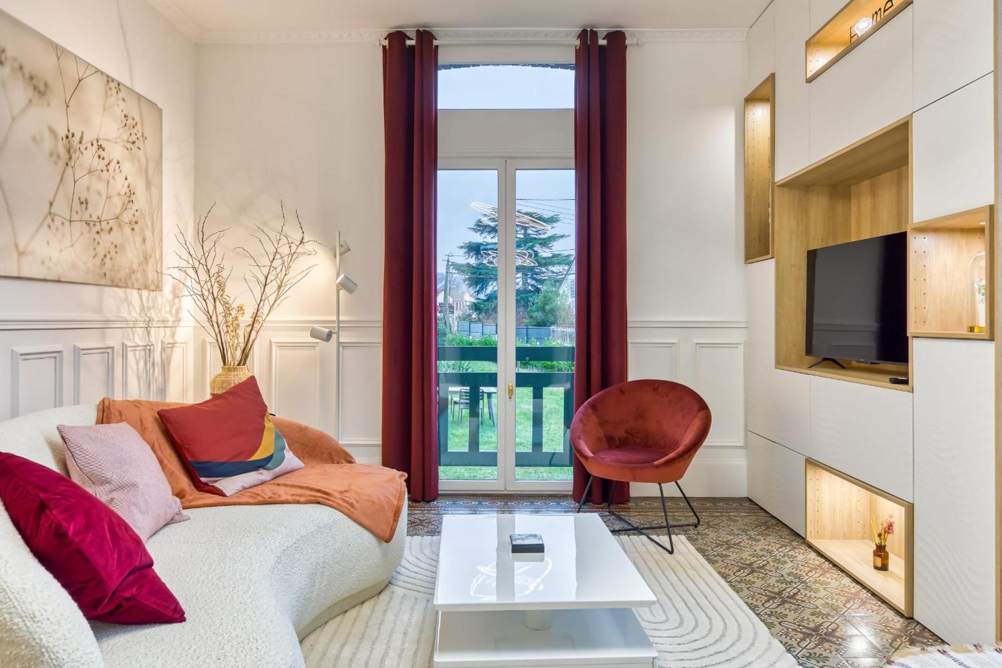 Grand-CouronneRose Ecrin De Charme Avec Parking Terrasse Privee Et Jardin Partageアパートメント エクステリア 写真